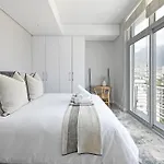 Shyla - Chic 2-Bed Apt With Stunning Mountain Views