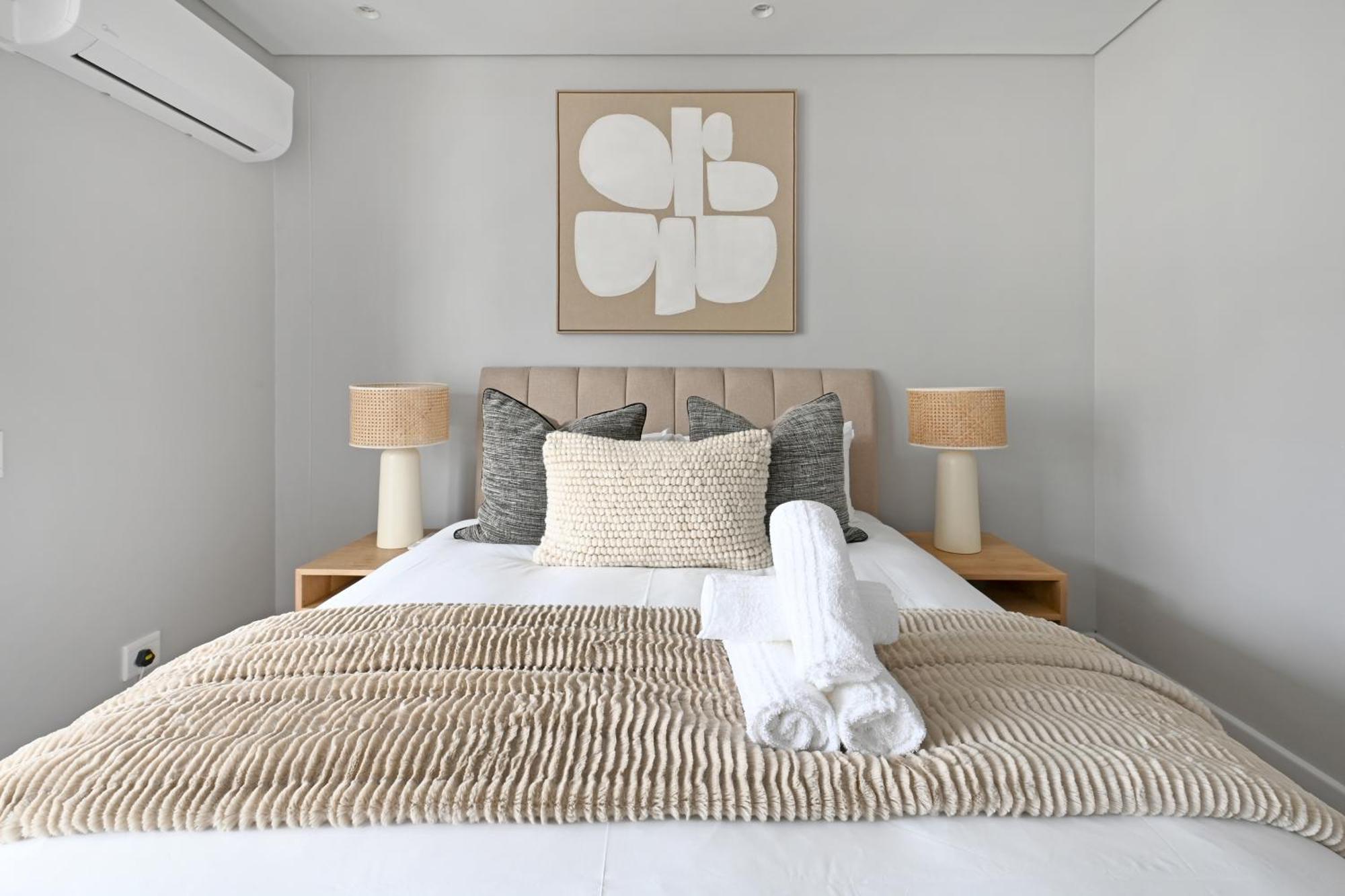 Shyla - Chic 2-bed With Stunning Mountain Views Apartment